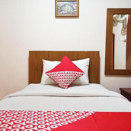 Capital O 142 Hotel Al Furqon Syariah Palembang Exterior foto