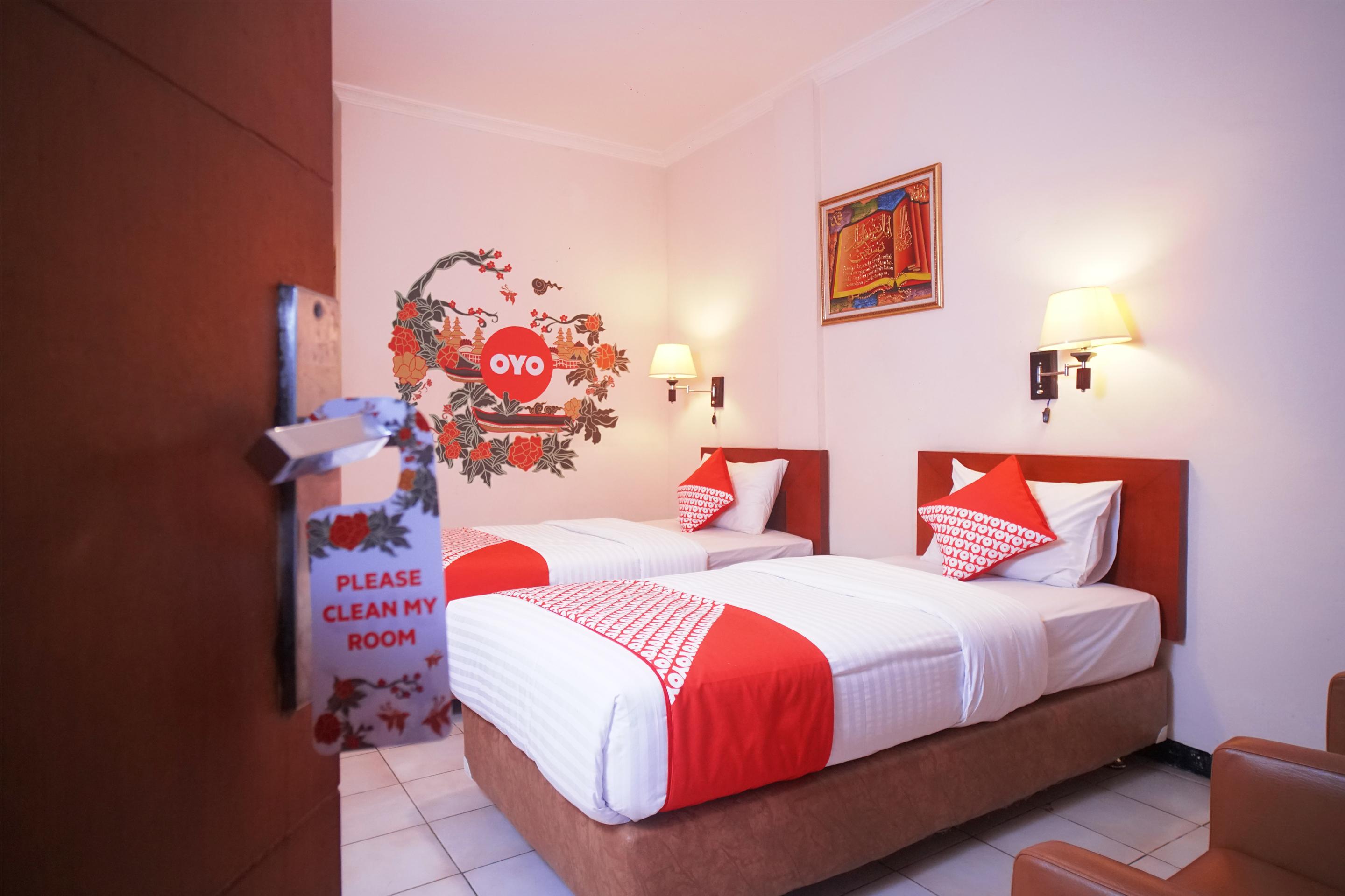 Capital O 142 Hotel Al Furqon Syariah Palembang Exterior foto