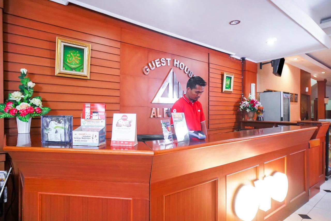 Capital O 142 Hotel Al Furqon Syariah Palembang Exterior foto