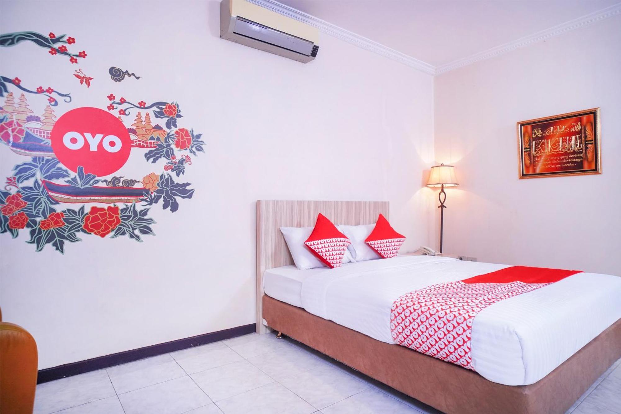Capital O 142 Hotel Al Furqon Syariah Palembang Exterior foto